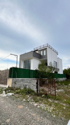ویلای 3 خواب مستر 2700 متری